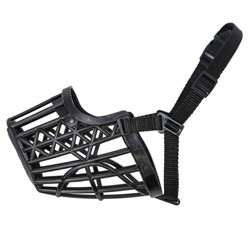 Намордник TopPet N5 7,5х5,5х12см, пластик, черный